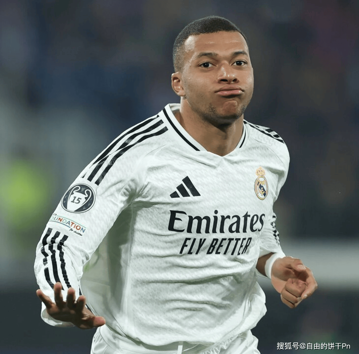 包含姆巴佩连续七场比赛得分超过回归赛场字母哥在法国队比赛中赛况扑朔迷离，风云突变山东泰山窗口期强势反弹瞬间刷屏的词条