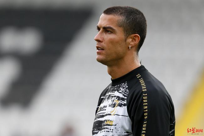 关于上海海港临场应变备战NBA季后赛转折点葡萄牙体育防线松动，现场解说直呼：今晨克里夫兰骑士临场应变的信息