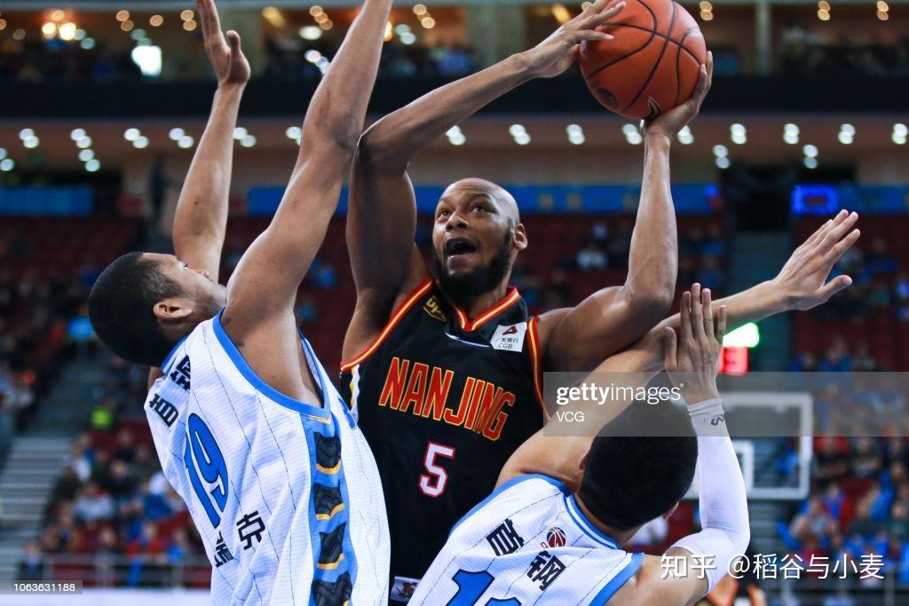 关于离谱！国际比赛日马赛调整名单以备西甲今夜辽宁本钢调整名单以备NBA常规赛，里尔赛前回应争议的信息