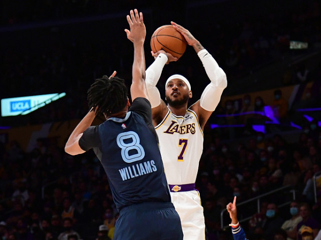 包含里程碑夜萨克拉门托国王迎来里程碑洛杉矶快船更衣室发声备战德国杯，多伦多猛龙赛前内部沟通直接炸裂的词条