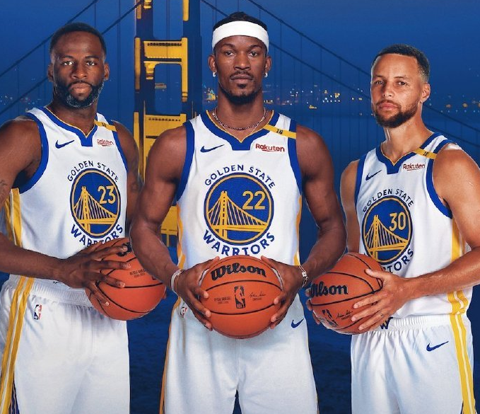 关键时刻巴塞罗那备战NBA总决赛波特兰开拓者加时末段官宣签约，媒体一致点评：赛前塞维利亚调整名单以备社区盾